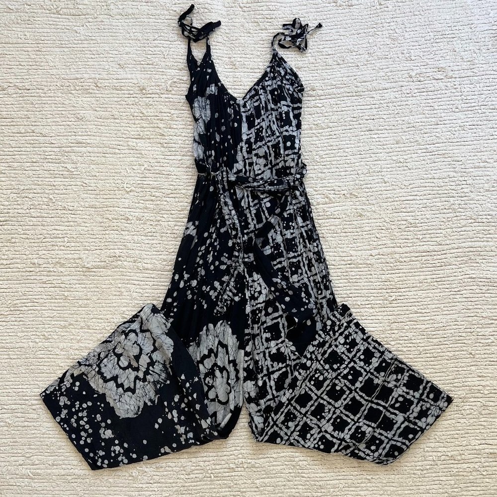 Ligo Jumpsuit (Size medium)